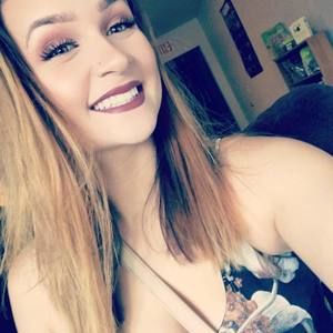 Meet your Posher, Celina